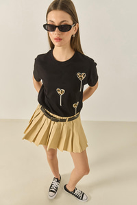 Leopar ve Taş Detaylı Kalpli Kısa Kollu T-Shirt 60602034 - Siyah