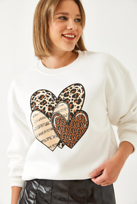 Leoparlı Üç Kalp Baskılı Sweatshirt 60601034 - Ekru