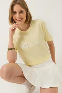 Love Baskılı Kurdele Detaylı Normal Kalıp Pamuklu T-Shirt 60283208 - Tereyağ