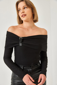 Madonna Yaka Kemer Detaylı Bluz 60261336 - Siyah