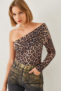Madonna Yaka Tek Kollu Leopar Desenli Bluz 60351140 - Kahverengi