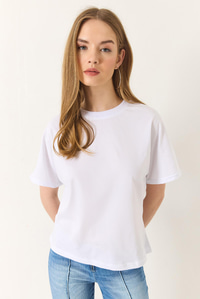 Organik Pamuklu Regular Kalıp Bisiklet Yaka Basic Kısa Kollu T-Shirt 60602048 - Beyaz