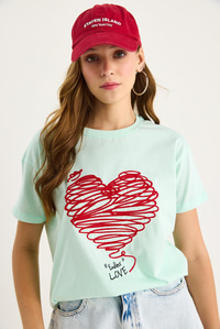 Pamuklu Kısa Kollu Bisiklet Yaka Kalp Nakışlı T-Shirt 60602028 - Mint Yeşili