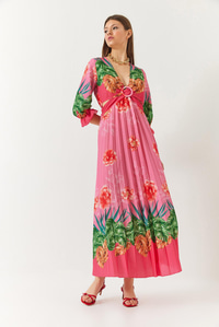 Pencere Detaylı V Yaka Piliseli Desenli Elbise 22254 60261436 - Pembe