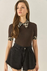 Polo Yaka Leopar Detaylı Fitilli Örme Bluz 2470 60284047 - Acı Kahve