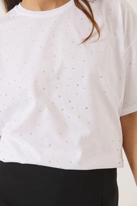 Pul Detaylı Bisiklet Yaka Kısa Kollu T-Shirt 3028 60283149 - Beyaz