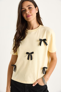 Saten Kurdela Aksesuarlı Taş Detaylı T-Shirt 60602011 - Tereyağ