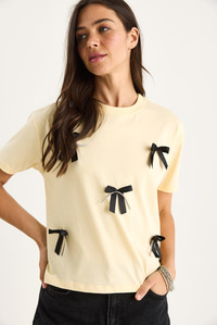 Saten Kurdela Aksesuarlı Taş Detaylı T-Shirt 60602011 - Tereyağ