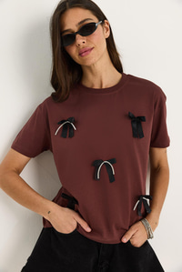 Saten Kurdela Aksesuarlı Taş Detaylı T-Shirt 60602011 - Kahve