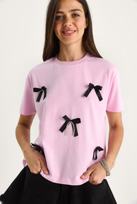 Saten Kurdela Aksesuarlı Taş Detaylı T-Shirt 60602011 - Pembe