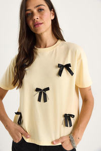 Saten Kurdela Aksesuarlı Taş Detaylı T-Shirt 60602011 - Tereyağ