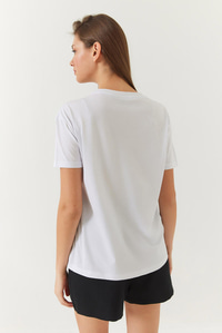 Taş ve Fiyonk Detaylı Tshirt 60602005 - Beyaz