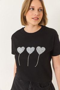 Taşlı Kalp Detaylı Kısa Kollu Pamuklu T-Shirt 60602038 - Siyah