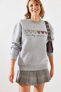 Üç İplik Şardonlu Renkli Kalp Baskılı Sweatshirt MBHS007 60601007 - Gri Melanj