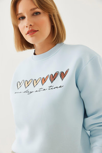 Üç İplik Şardonlu Renkli Kalp Baskılı Sweatshirt MBHS007 60601007 - Bebe Mavisi