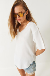 V Yaka Oval Kesim Bürümcük Basic T-Shirt 60261484 - Ekru