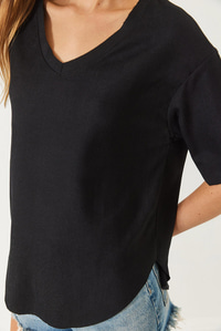 V Yaka Oval Kesim Bürümcük Basic T-Shirt 60261484 - Siyah