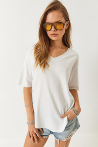 V Yaka Oval Kesim Bürümcük Basic T-Shirt 60261484 - Ekru