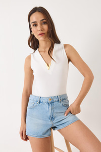 V Yaka Toka Detaylı Fitilli Bluz 60284013 - Beyaz