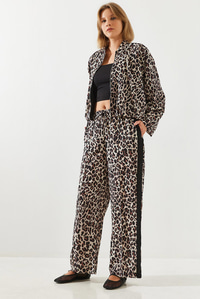 Yan Çizgili Leopar Jogger Pantolon MBMS015 60501015 - Leopar