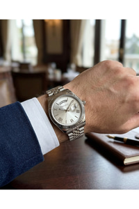 Erkek Kol Saati 41 mm Çelik Kordon Gümüş Kadran Gün Takvim Quartz Klasik Saat
