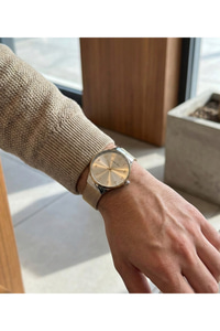 Erkek Kol Saati 42 mm Gold Silver Hasır Çelik Kordon Quartz Mineral Cam 3 ATM