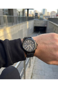 Erkek Kol Saati Siyah Kasa Silikon Kordon Kronograf Görünümlü Quartz Mineral Cam 43 mm