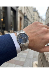 Gümüş Renk Lacivert Kadranlı Takvimli Unisex Kol Saati 37 mm Çelik Quartz