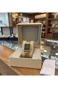 Kadın Kol Saati 26x34 mm Dikdörtgen Siyah Kadran Gold Renkli Küçük Kasa