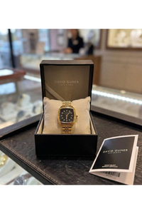 Kadın Kol Saati 28 mm Gold Kare Kasa Siyah Kadran Çelik Kordon