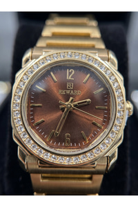 Kadın Kol Saati 28 mm Kahverengi Kadran Taşlı Bezel Gold Renk Çelik