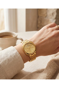 Kadın Kol Saati 31 mm Gold Çelik Kordon Kare Kasa Desenli Kadran Şık