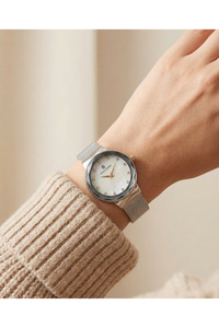 Kadın Kol Saati 34 mm Hasır Çelik Kordon Kadran Taşlı Cam 3 ATM Quartz