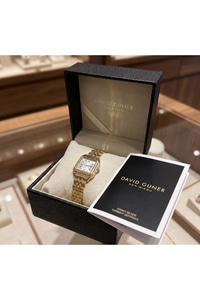 Kadın Saat 22x22 mm Kare Kasa Gold Çelik Kordon Gümüş Kadran Şık Kol Saati