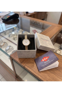 Kadın Saati 28mm Küçük Kasa Beyaz Kadran Gold Çelik Kordon Quartz 3 ATM