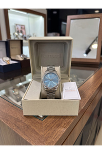 Milano 34 mm Kadın Kol Saati Mavi Kadran Taşlı Gümüş Renk Metal Kordon