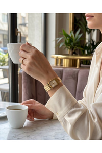 Milano Kadın Kol Saati 22mm Gold Renk Vintage Dikdörtgen Kasa Bileklik Saat Taş Detaylı Şık Kadın Saati