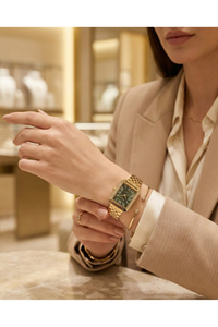 Milano Kadın Kol Saati Gold Taşlı Dikdörtgen Kasa 26-30 mm Quartz