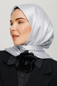 Forever Desen Parlak Jakar Şal - Gümüş