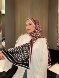 İthal Siyah & Kırmızı CD Desen Twill İpek Şal 
