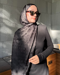 Siyah Rise Desen Jakar Şal