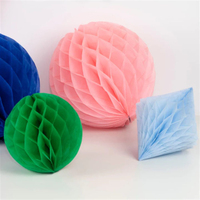 Meri Meri - Rainbow Honeycomb Decoration Kit - Gökkuşağı Petekli Dekor Kiti - 16 parça Çarklar & Küreler
