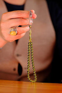 Bilek Boy Yeşil Litvanya Damla Kehribar Gümüş Tasarım Tesbih (Amber), (مسبحة قطرة كهريبار)