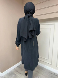 Ghisa 4YGSTNK4668 Siyah Yaka Detaylı Ara Boy İpek Tunik