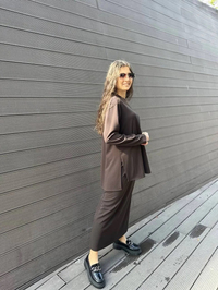 Heddy & Nurcan Çetin 24430 Kahve Düz Etekli Takım