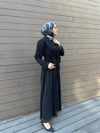 Heddy & Nurcan Çetin 7601 Siyah Omuzları Püskül Detaylı İkili Abaya