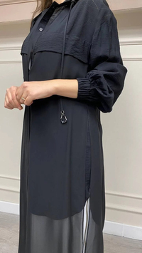 Hukka Design 08N011 Siyah Yırtmaç Detaylı Uzun Gömlek