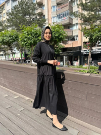 İnvee 6389 Siyah Fırfır Detaylı Elbise