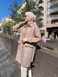İnvee 6879 Bej Çıtçıtlı Kapitone Ceket