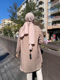 İnvee 6879 Bej Çıtçıtlı Kapitone Ceket